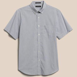 Banana Republic Slim Tech Stretch Cotton Short Sleeve Shirt